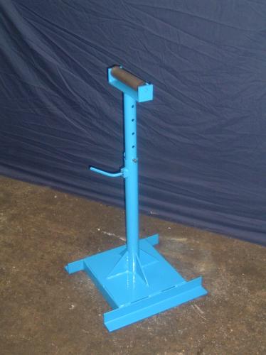 blue-metal-stand